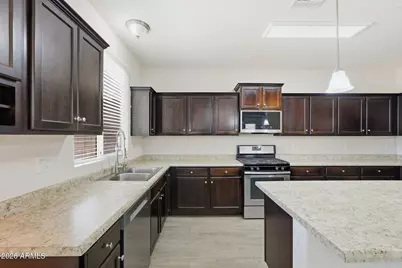 17253 N Rosemont Street, Maricopa, AZ 85138 - Photo 8