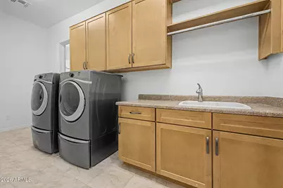 17895 W Brookwood Drive, Goodyear, AZ 85338 - Photo 10