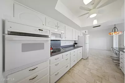 10901 W Hibiscus Drive, Sun City, AZ 85373 - Photo 14