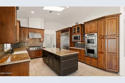 8638 E Dahlia Drive, Scottsdale, AZ 85260 - Photo 12