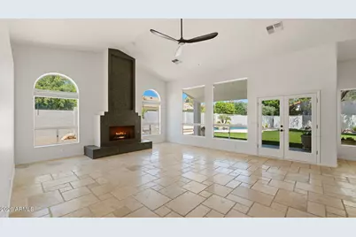 8638 E Dahlia Drive, Scottsdale, AZ 85260 - Photo 18