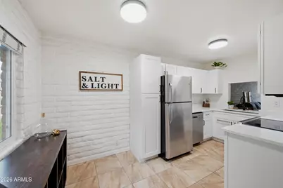 3002 N 32nd Street #5, Phoenix, AZ 85018 - Photo 8