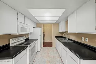 6902 W Devonshire Ave, Phoenix, AZ 85033 - Photo 12
