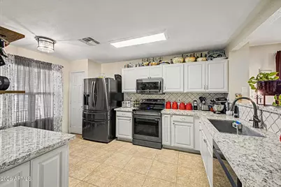 11259 E Emelita Avenue, Mesa, AZ 85208 - Photo 8