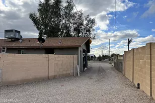 1328 W Cochise Dr, Phoenix, AZ 85021 - Photo 4