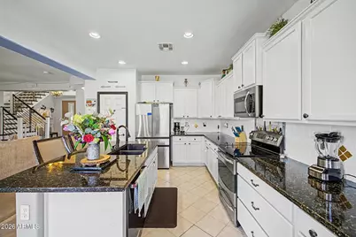 15139 W Ventura Street, Surprise, AZ 85379 - Photo 8