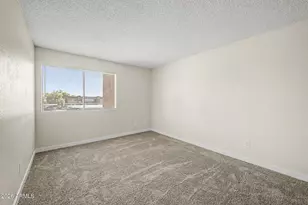 3810 N Maryvale Pkwy, Phoenix, AZ 85031 - Photo 12