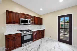 725 E Encanto Dr, Tempe, AZ 85281 - Photo 10