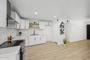 6727 W Pierson St, Phoenix, AZ 85033 - Photo 16