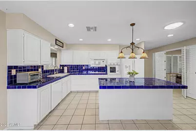 10606 W Campana Drive, Sun City, AZ 85351 - Photo 14