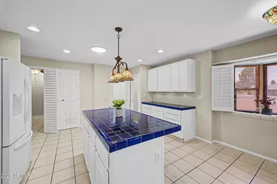 10606 W Campana Drive, Sun City, AZ 85351 - Photo 18