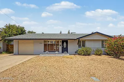 8330 E Monte Vista Road, Scottsdale, AZ 85257 - Photo 2