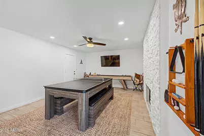 8330 E Monte Vista Road, Scottsdale, AZ 85257 - Photo 12
