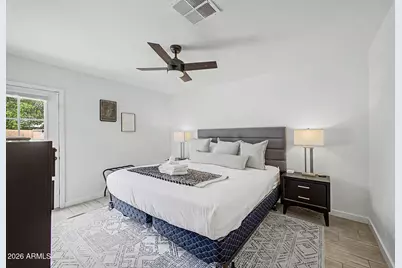 8330 E Monte Vista Road, Scottsdale, AZ 85257 - Photo 18