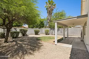 826 E Potter Dr, Phoenix, AZ 85024 - Photo 30