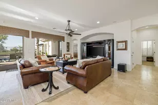 4176 E Clubview Dr, Gilbert, AZ 85298 - Photo 4