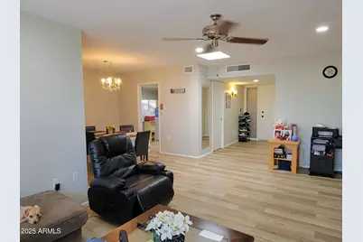 10241 N 109th Avenue, Sun City, AZ 85351 - Photo 6
