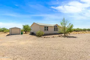 5838 E Perry Ln, Hereford, AZ 85615 - Photo 2