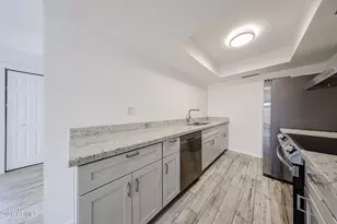 2501 N 22nd Dr, Phoenix, AZ 85009 - Photo 8