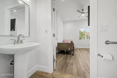 4102 W Fallen Leaf Lane, Glendale, AZ 85310 - Photo 16