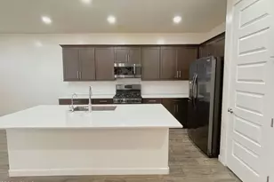 17155 N 9th Pl, Phoenix, AZ 85022 - Photo 8