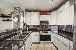 920 E Devonshire Ave, Phoenix, AZ 85014 - Photo 10