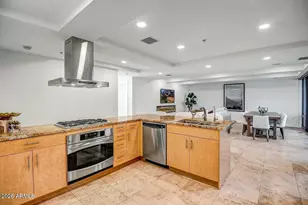 7121 E Rancho Vista Dr, Scottsdale, AZ 85251 - Photo 2