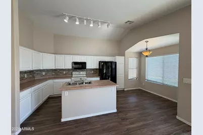 17260 W Navajo Street, Goodyear, AZ 85338 - Photo 8