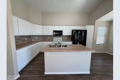 17260 W Navajo Street, Goodyear, AZ 85338 - Photo 6