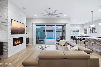 2828 E Donald Drive, Phoenix, AZ 85050 - Photo 2