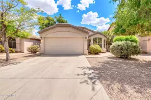 2262 E Arabian Dr, Gilbert, AZ 85296 - Photo 1