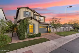 3829 E Crittenden Ln, Phoenix, AZ 85018 - Photo 54