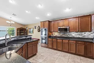 629 W Desert Valley Dr, San Tan Valley, AZ 85143 - Photo 14