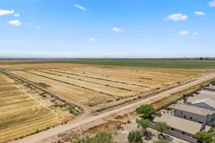 629 W Desert Valley Dr, San Tan Valley, AZ 85143 - Photo 26