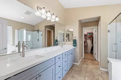629 W Desert Valley Drive, San Tan Valley, AZ 85143 - Photo 10