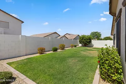 629 W Desert Valley Drive, San Tan Valley, AZ 85143 - Photo 20