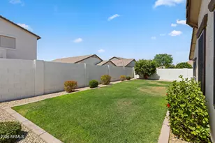 629 W Desert Valley Dr, San Tan Valley, AZ 85143 - Photo 20
