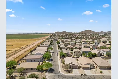 629 W Desert Valley Drive, San Tan Valley, AZ 85143 - Photo 24