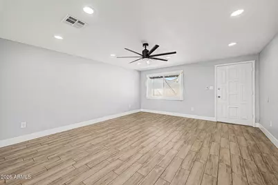 1802 N 58th Drive, Phoenix, AZ 85035 - Photo 4