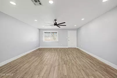 1802 N 58th Drive, Phoenix, AZ 85035 - Photo 6