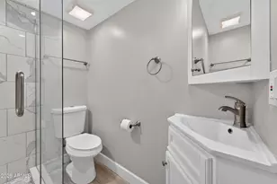 5102 N 31st Pl, Phoenix, AZ 85016 - Photo 20