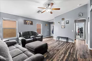 10863 E Verbina Ln, Florence, AZ 85132 - Photo 2