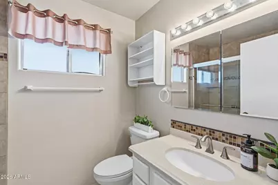 10339 W Prairie Hills Circle, Sun City, AZ 85351 - Photo 26