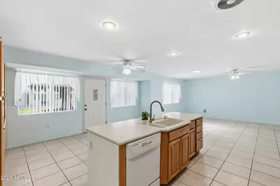 10339 W Prairie Hills Circle, Sun City, AZ 85351 - Photo 28