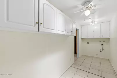 10339 W Prairie Hills Circle, Sun City, AZ 85351 - Photo 20