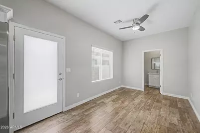 3010 N 37th Street #4, Phoenix, AZ 85018 - Photo 8