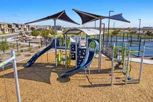 9974 W Crittenden Ln, Avondale, AZ 85392 - Photo 4