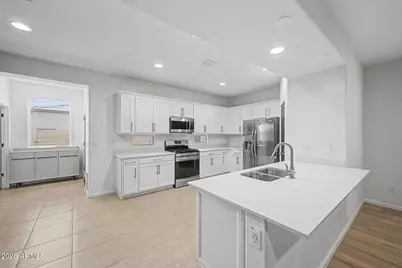 12431 W State Avenue, Glendale, AZ 85307 - Photo 8