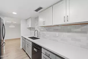 7618 N 19th Dr, Phoenix, AZ 85021 - Photo 6
