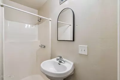 5618 N 35th Drive, Phoenix, AZ 85019 - Photo 22
